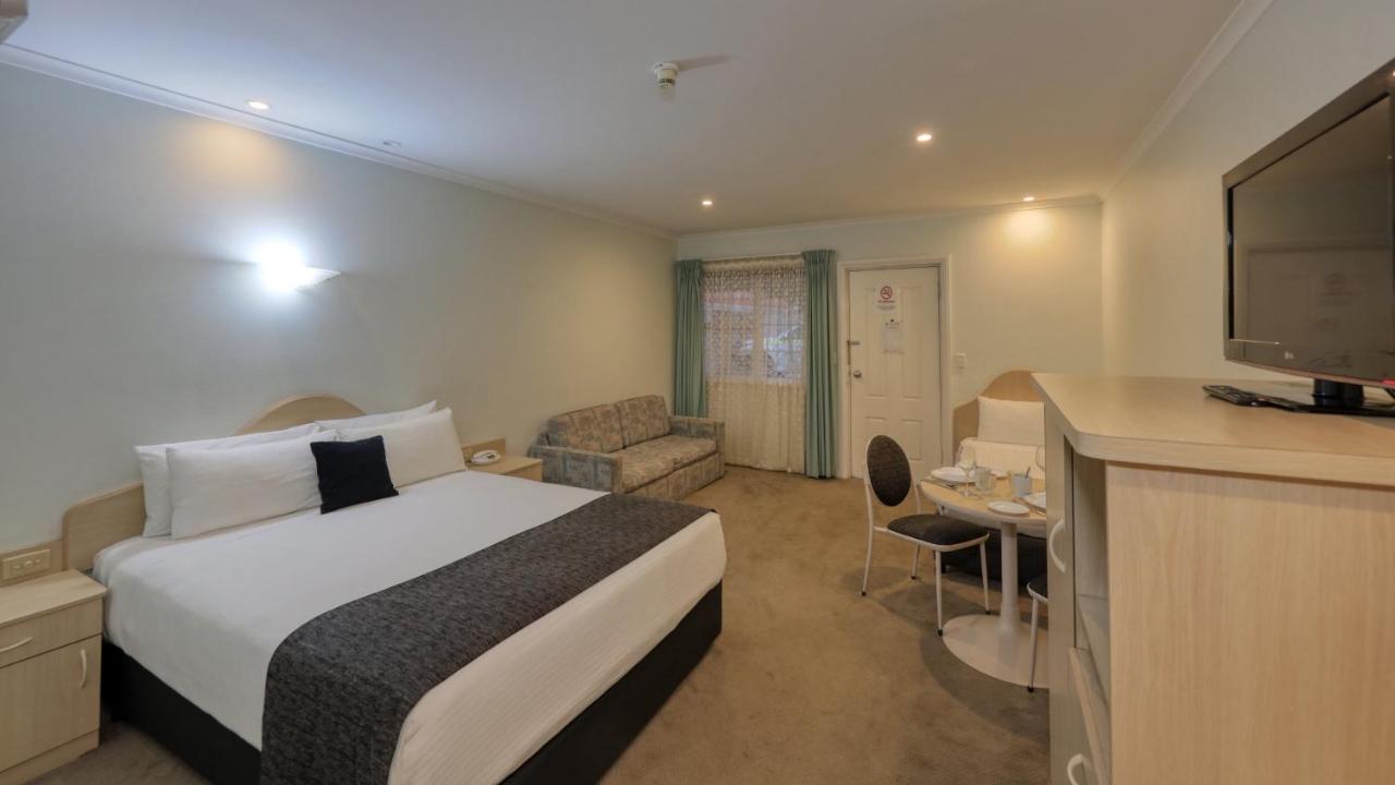 Charles Rasp Motor Inn & Cottages Broken Hill Kültér fotó
