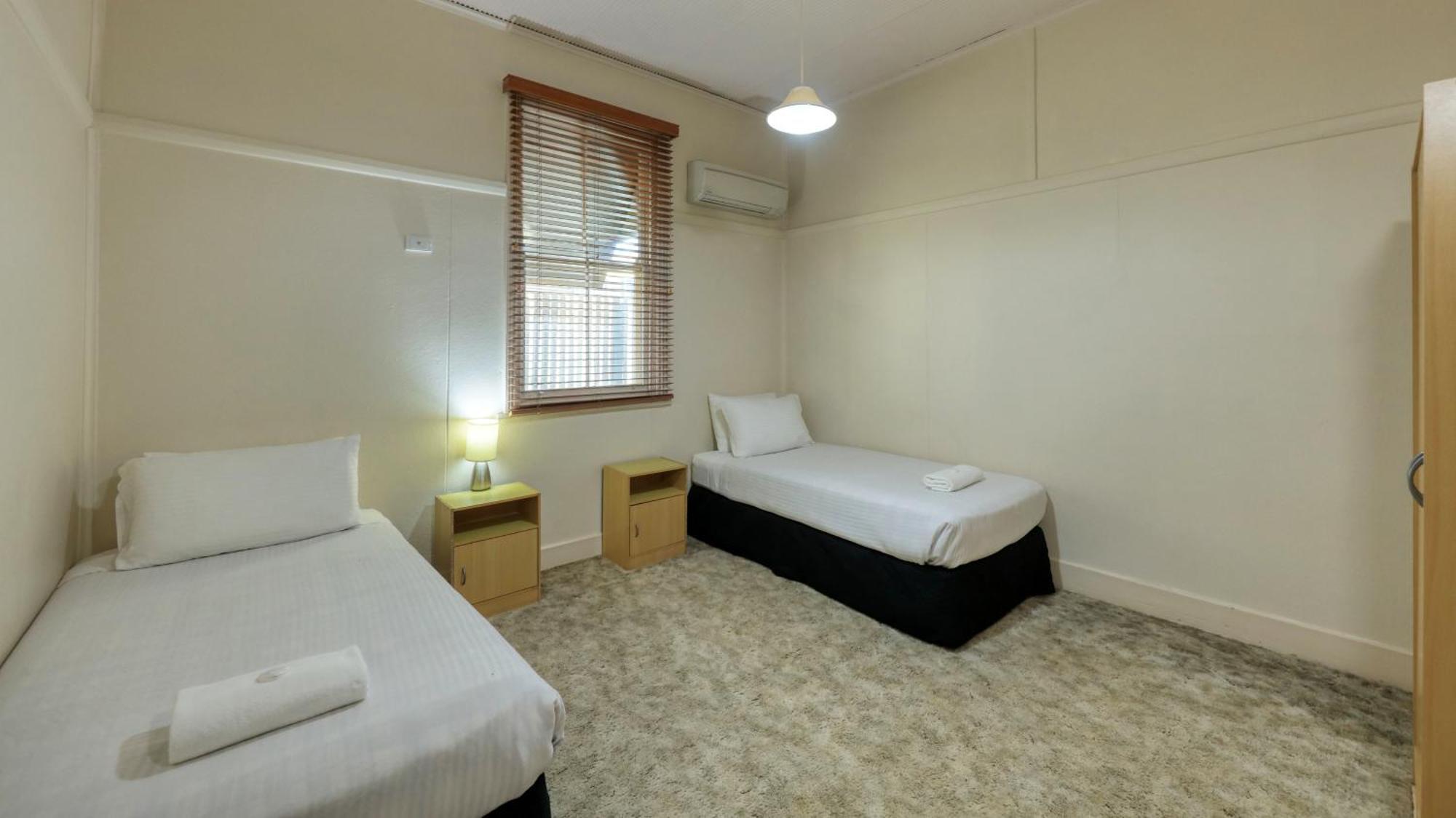 Charles Rasp Motor Inn & Cottages Broken Hill Kültér fotó